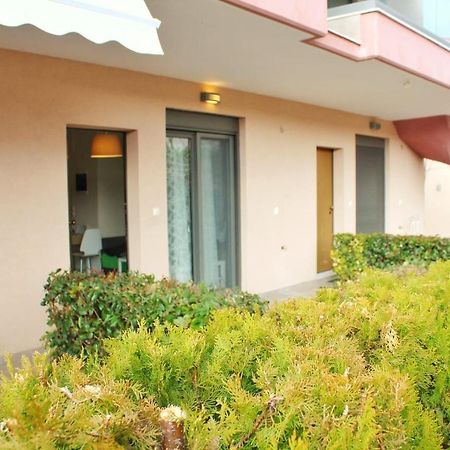 Polychrono Apartments エクステリア 写真